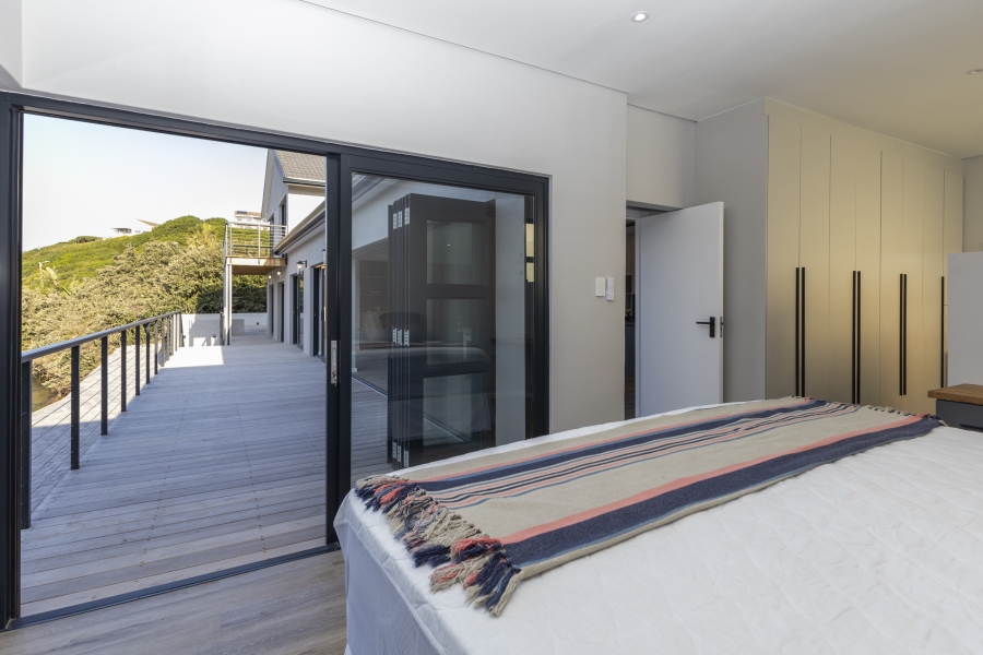 4 Bedroom Property for Sale in West Bank Eastern Cape